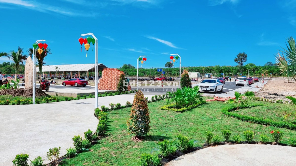 Cần bán gấp lô đất ở sát vsip2 mở rộng cách dt741 50m giá tốt đầu tư