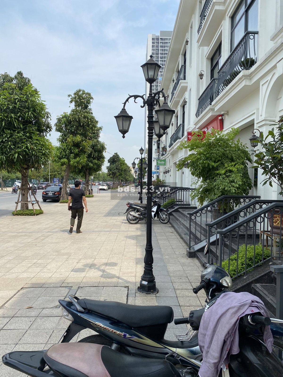 Cho thuê shophouse tầng 1 Vinhomes Green Bay 14tr/tháng lh 082.333.6789