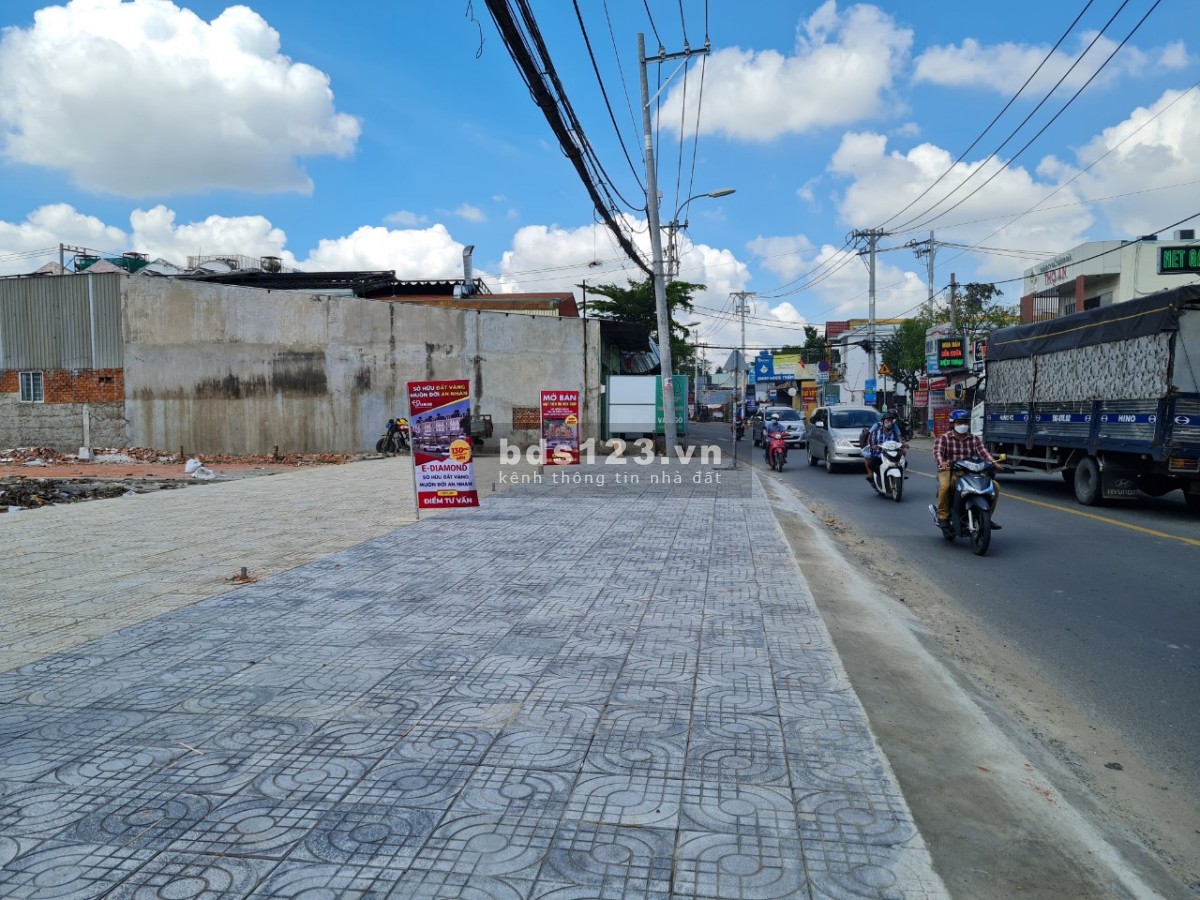 Đất nền mặt tiền đường Hà Huy Giáp, sổ hồng riêng, giá bán 79 triệu/m2 đầu tư sinh lời