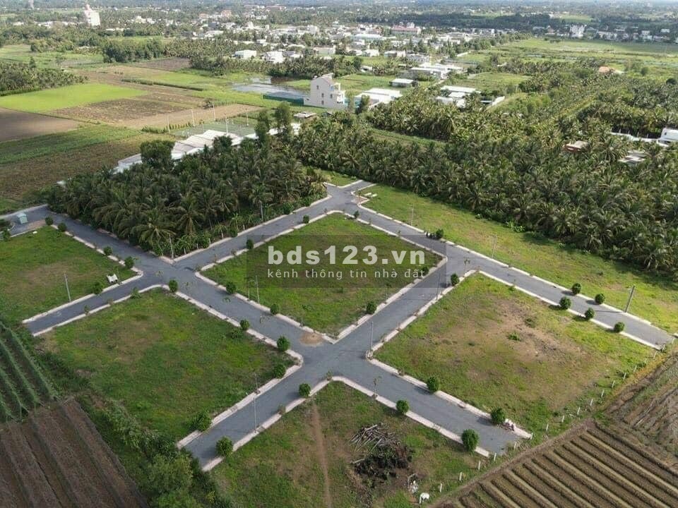 Bán đất nền gần khu công nghiệp Tân Hương dân cư đông đúc giá tốt