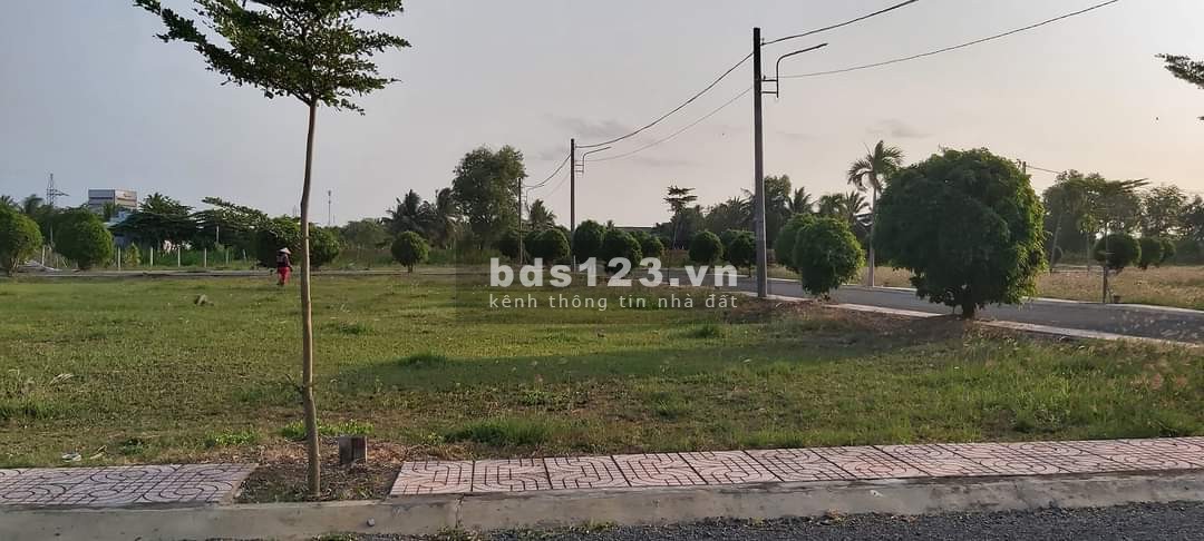 Bán đất nền gần khu công nghiệp Tân Hương dân cư đông đúc giá tốt