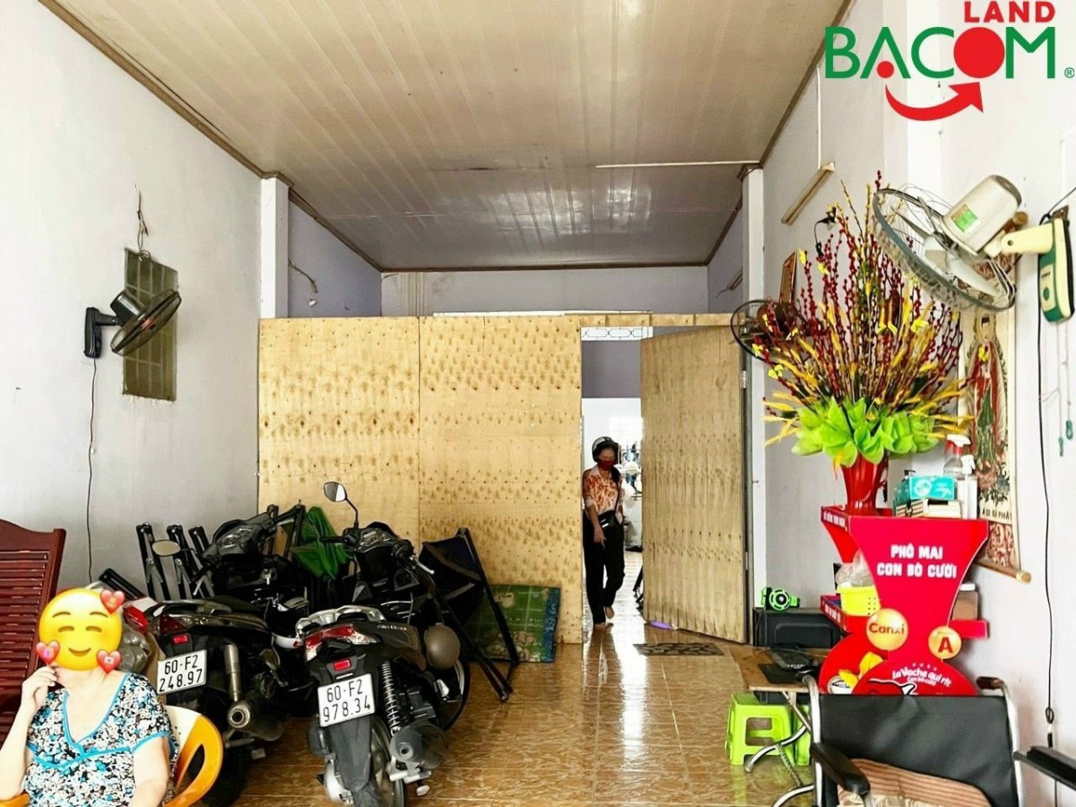 Nhà mặt tiền kinh doanh thuận lợi,bên hông BigC Tân Hiệp,dtsd 72m2, SHR, thổ cư 100%