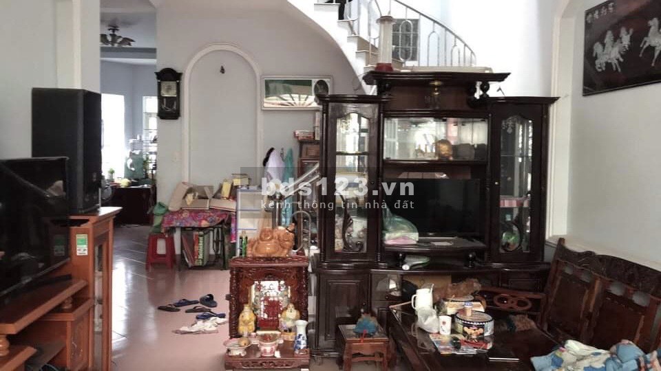 Chính Chủ Bán Nhà Mặt Tiền Phường Phước Bình Thủ Đức DT 210m2 Giá Giảm Mạnh 12 Tỷ