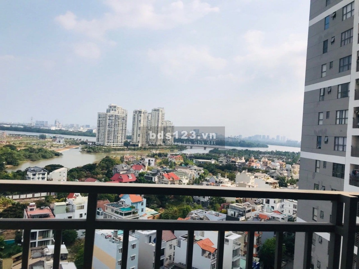Tin thật giá thật 100% bán nhanh 3 phòng - DT 96m2, view đẹp, tầng trung, giá 5.5 tỷ LH 0903.681.920