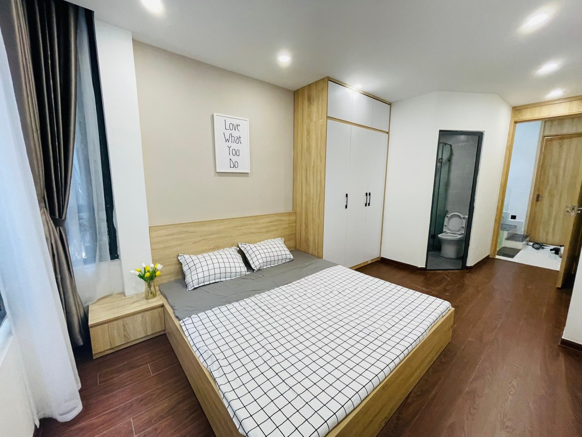 Bán nhà đẹp 5 tầng Xuân La gần hồ sát chợ ngõ thông giá chỉ nhỉnh 4 tỷ