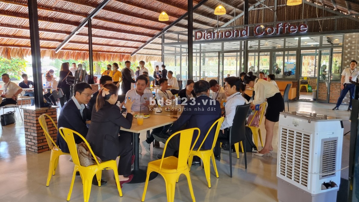 Bán đất nền dự án khu đô thị ngay mặt tiền vành đai 4 Đức Hòa, Long An. Giá cả phải chăng.