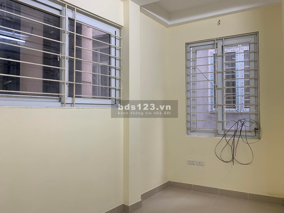 Chỉ 2,7 tỷ bạn sẽ sở hữu ngay căn nhà Minh Khai, Hai Bà Trưng 34m2 x 4 tầng, mặt tiền 3m.