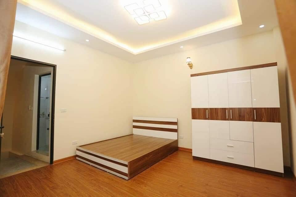 Hẻm xe hơi Hoàng Sa vào ở ngay 4 lầu tặng nội thất bán gấp lh 0973560283