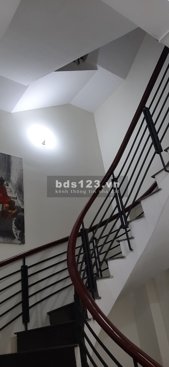 Cho thuê mặt bằng tầng trệt vị trí gần siêu thị Mega Market Nguyễn Hoàng, Cao Đức Lân, Quận 2