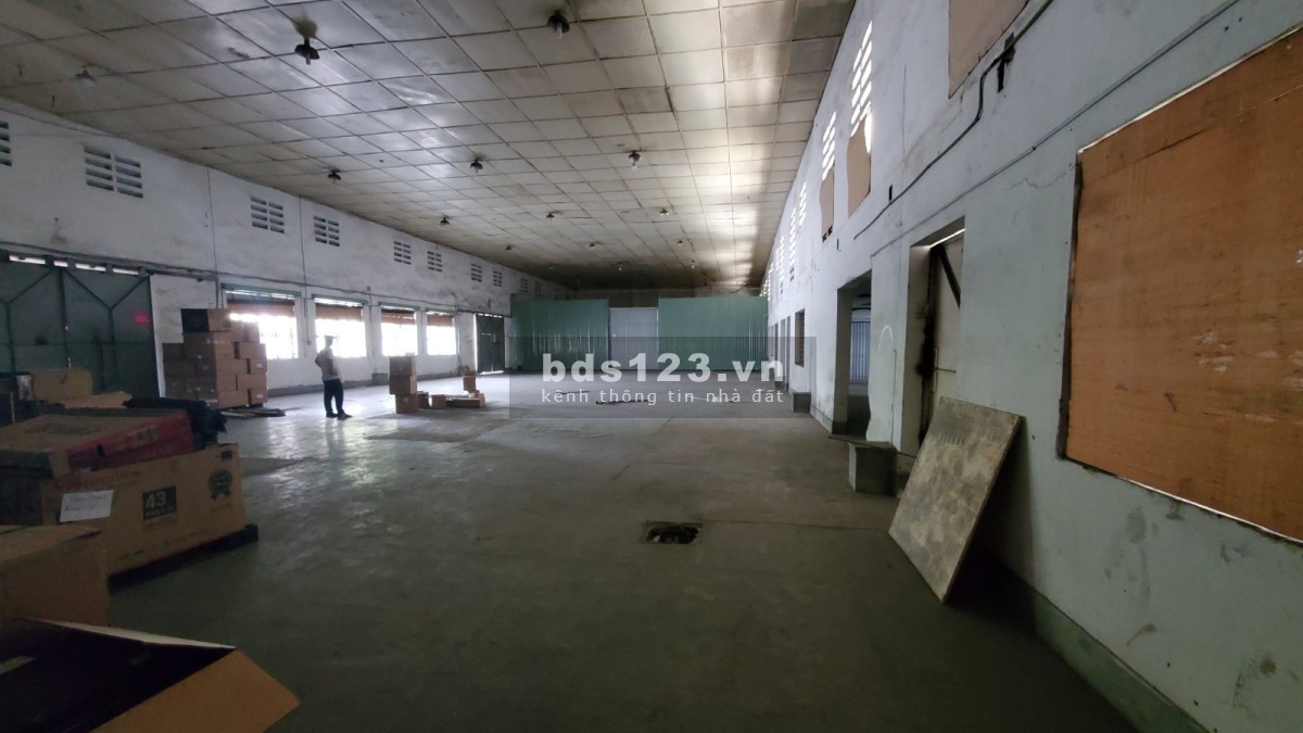 Cho thuê kho xưởng 800m2, 1000m2 đường Đỗ Xuân Hợp, Phước Long B, Quận 9