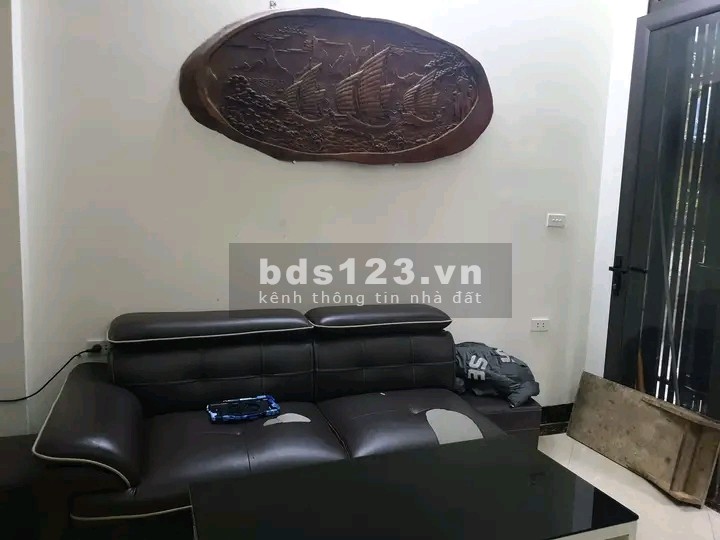 Lô góc ngõ thông thoáng nhà như mới gần ô tô không 1 lỗi nhỏ, khu an ninh