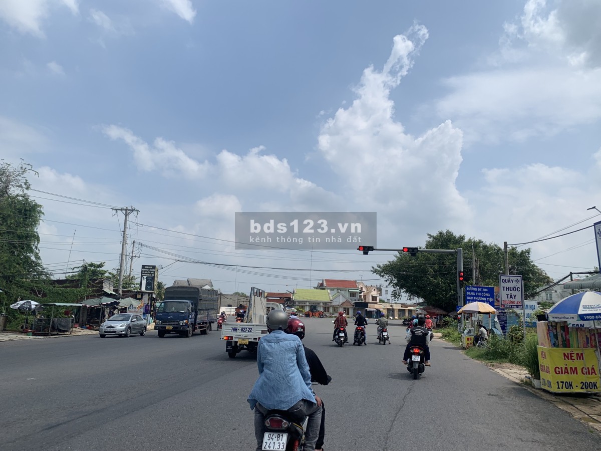 Đất Vĩnh Phú 312m2(13x24), đường thông chợ đầu mối.Khu dân cư