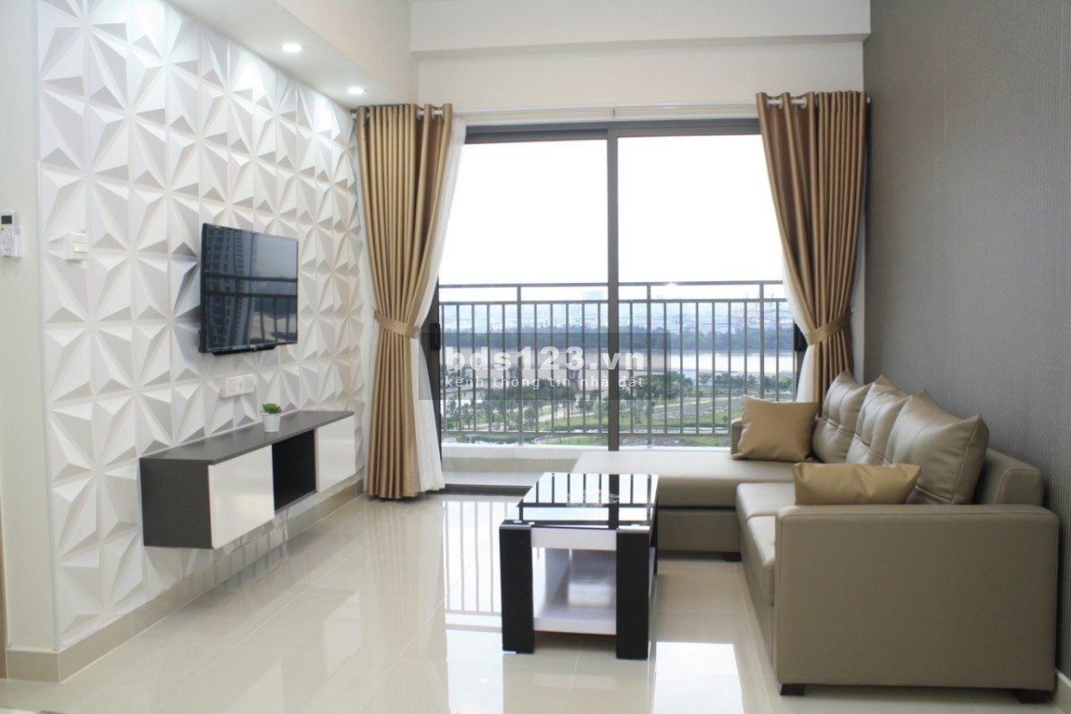Tin thật giá thật 100% bán nhanh 3 phòng - DT 96m2, view đẹp, tầng trung, giá 5.5 tỷ LH 0903.681.920