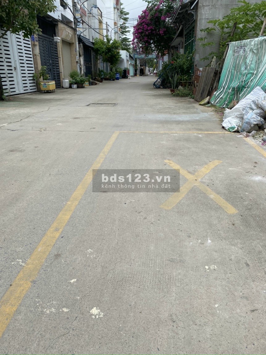 Bán gấp nhà diện tích sử dụng 75m2, có 4 phòng trọ thu nhập 5 triệu/tháng, xây dựng tự do