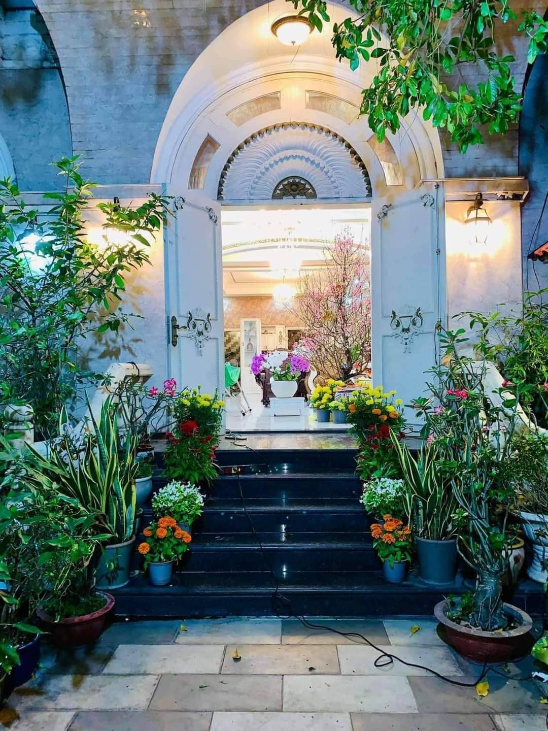 Định cư Mỹ cần bán nhà gấp Lê Quang Định phường 11 Bình Thạnh, Dt 268M2 giá chỉ 38 tỷ