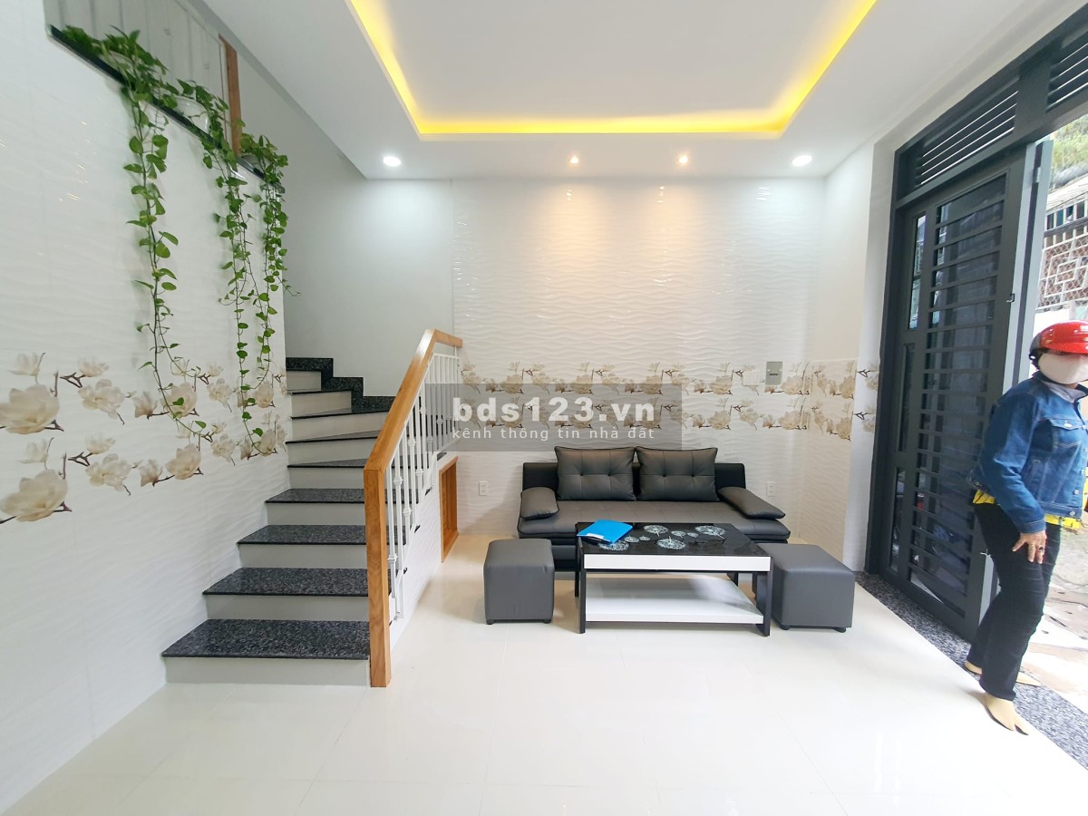 Giá bán nhỉnh 3 tỷ nhà mới đẹp 100% ngay phường 5, Gò Vấp, giá tốt đầu tư