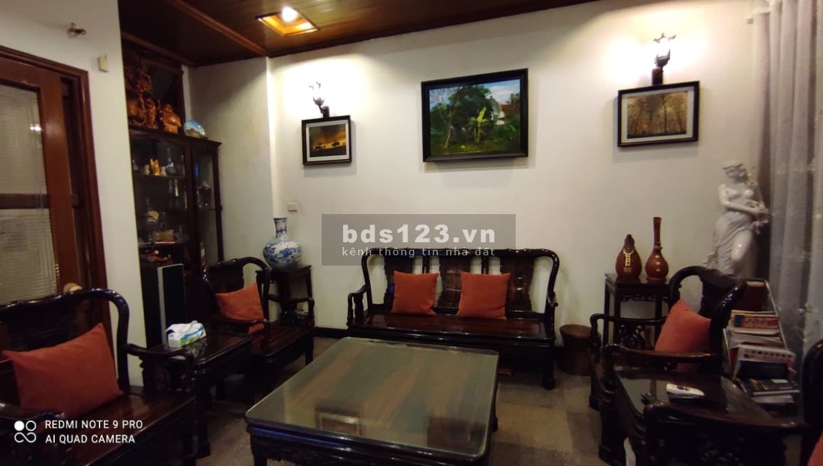 Nhà đẹp Hồng Mai, diện tích 72m2 giá hơn 5 tỷ, kinh doanh, văn phòng