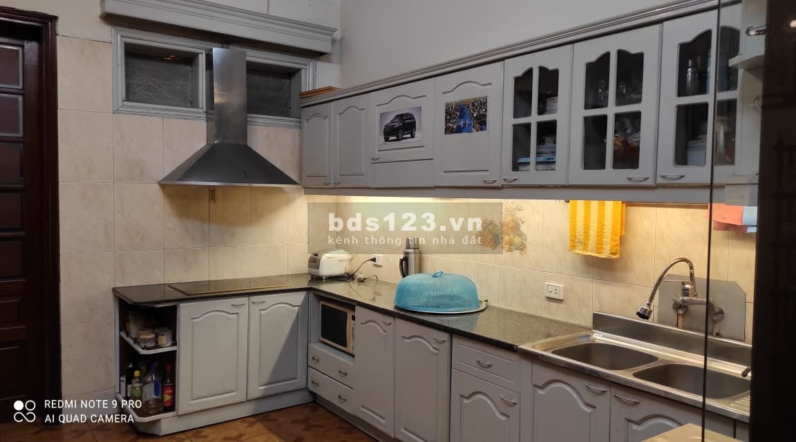 Nhà đẹp Hồng Mai, diện tích 72m2 giá hơn 5 tỷ, kinh doanh, văn phòng
