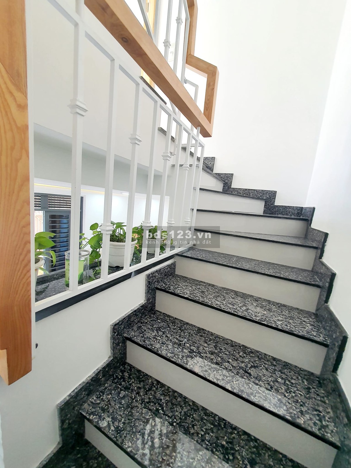 Giá bán nhỉnh 3 tỷ nhà mới đẹp 100% ngay phường 5, Gò Vấp, giá tốt đầu tư