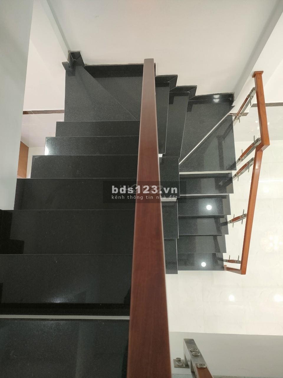 Nhà hiếm HXH Gò Vấp diện tích 42m² giá chỉ 4,9 tỷ đồng có TL