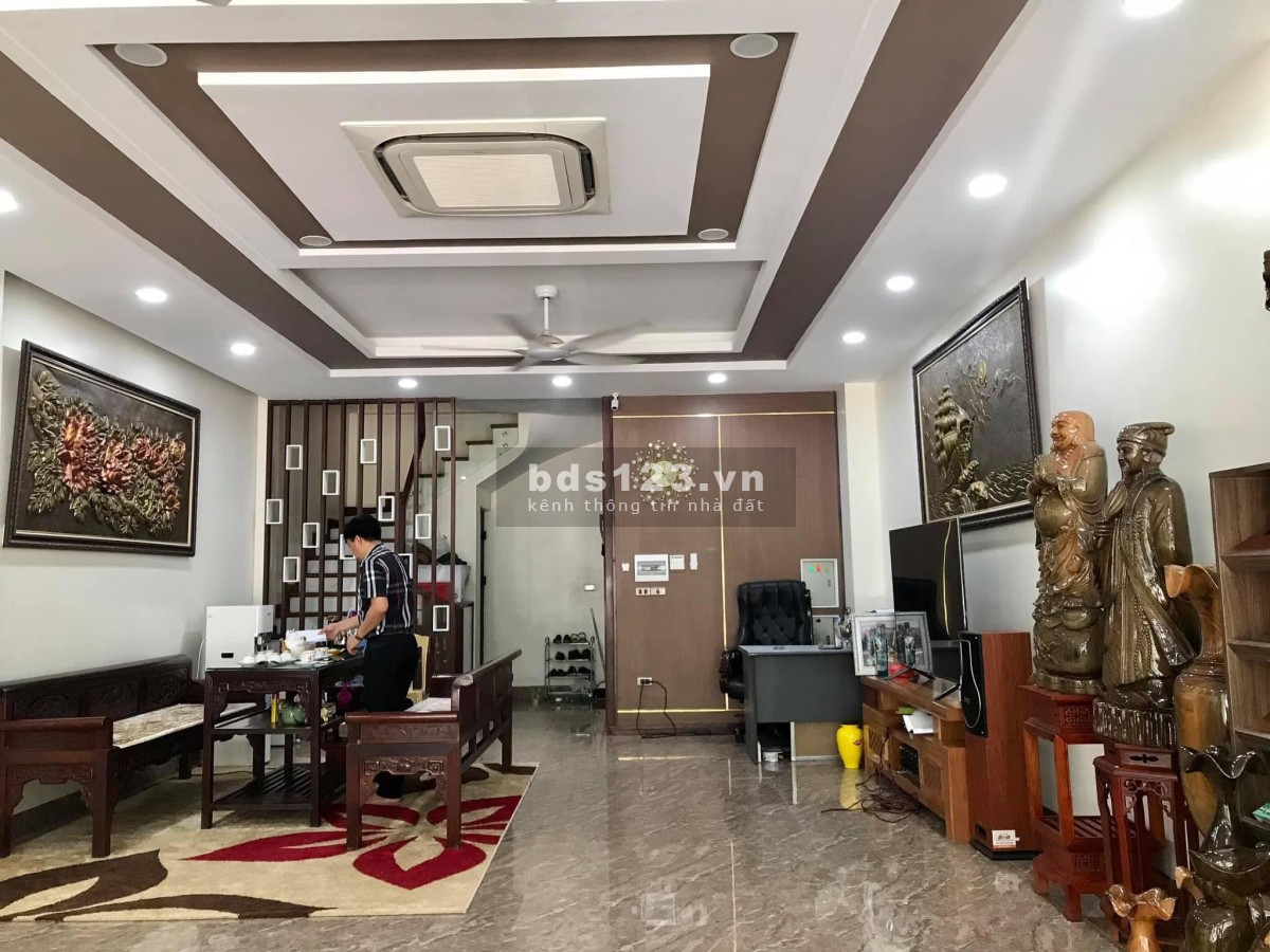 Siêu hiếm nhà Định Công Hạ ô tô tránh kinh doanh đỉnh giá 5 tỷ, sổ sẵn