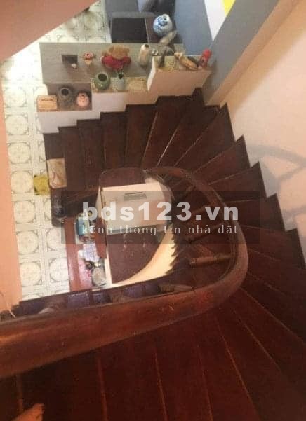 Nhà 35m2, 3 tầng, mặt tiền 4,5m, 4,7 tỷ, 3 phòng ngủ. - Vị trí nhà đẹp.