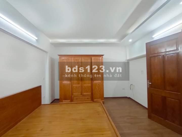 Chỉ 2,95 tỷ có ngay nhà phố Lĩnh Nam, Hoàng Mai 30m x 5 tầng,…
