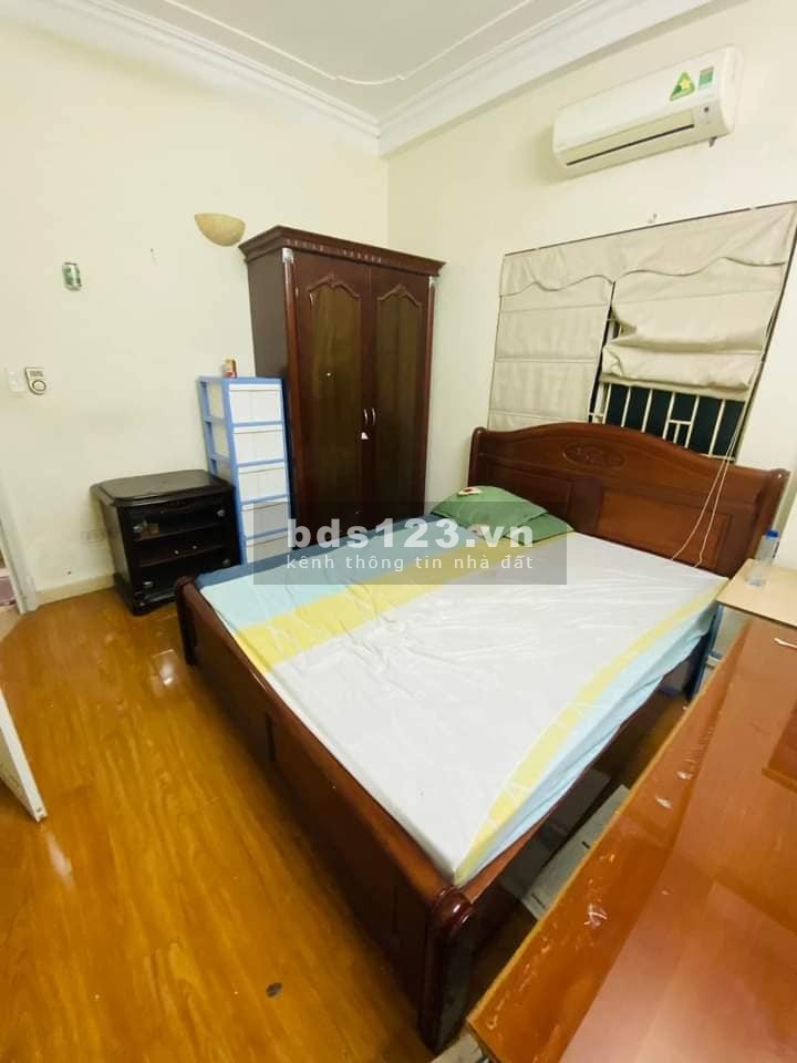 Nhà đẹp phố Tây Sơn, Đống Đa DT 22m² x 5 tầng giá chỉ 2,3 tỷ đồng LH 0975258510
