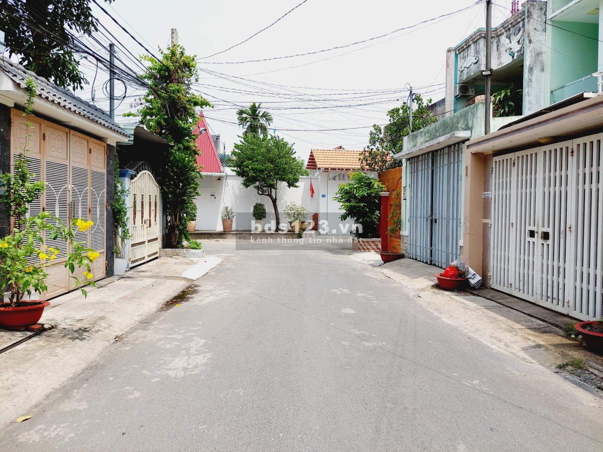 Bán gấp nhà cấp bốn Nguyễn Hồng Đào giá 7.2 tỷ, liên hệ 0909358882