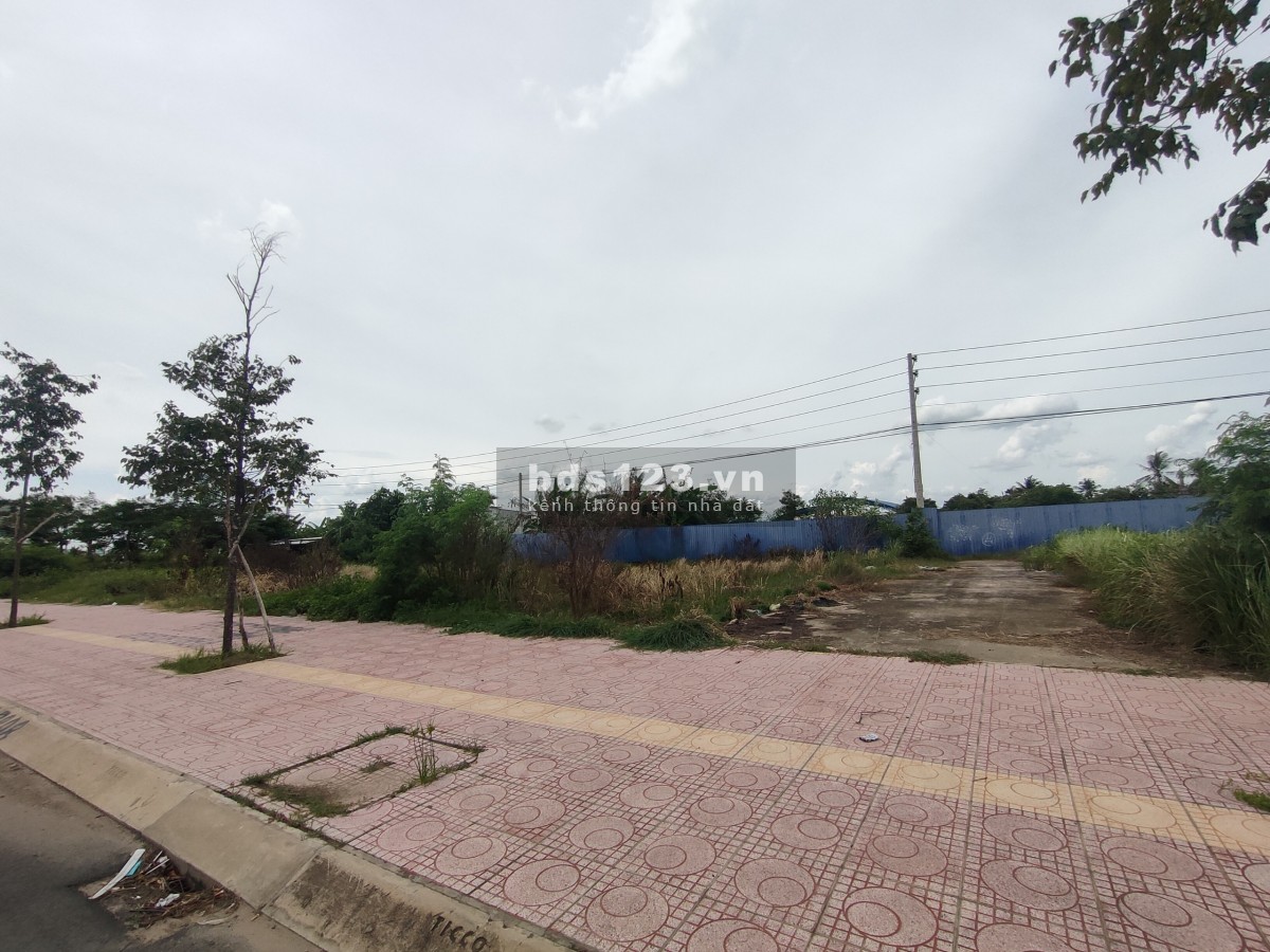 Đất nền mặt tiền đường Nguyễn Trãi thanh toán linh hoạt, giá tốt