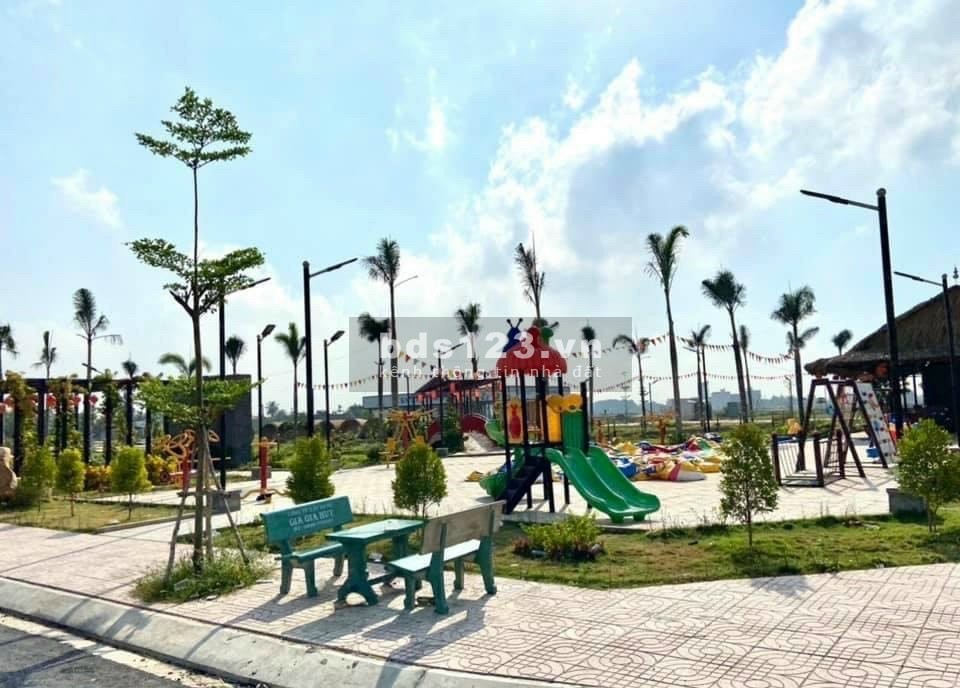 Kẹt tiền bán gấp lô 100m2 chỉ 900tr Kdt Long Cang Park hỗ trợ vay ngân hàng