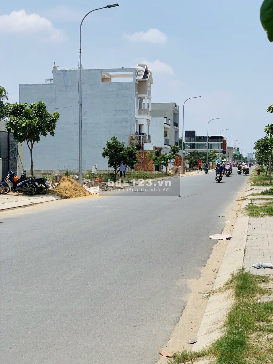 Cần bán gấp lô đất mặt tiền giá bán 1.8 tỷ Bình Hưng, Bình Chánh, TPHCM