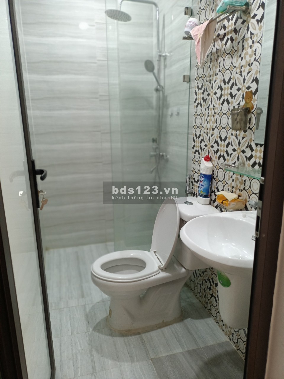 Cần cho thuê nhà trong ngõ số 7 đường vòng cầu niệm khu an ninh