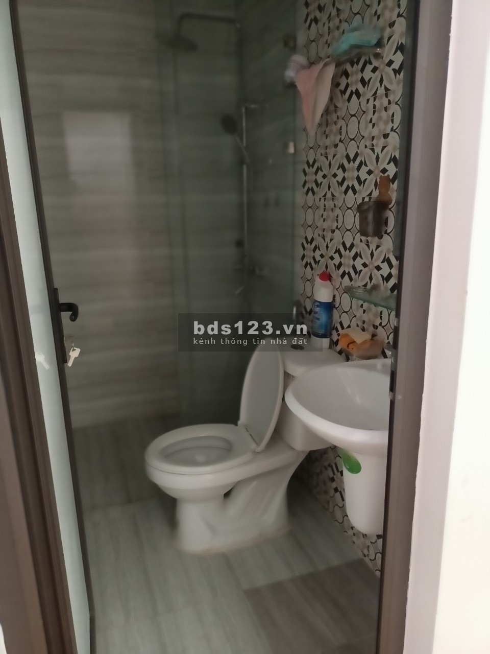 Cần cho thuê nhà trong ngõ số 7 đường vòng cầu niệm khu an ninh