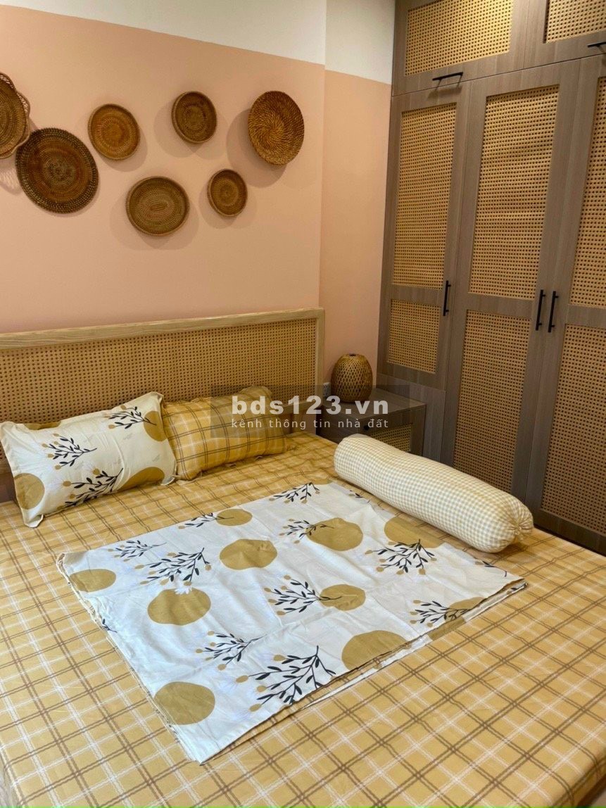 Cắt lỗ 300tr tặng lại nội thất bán căn 3PN2WC Vinhomes Ocean Park 80m2 tầng view Vinpearl thoáng