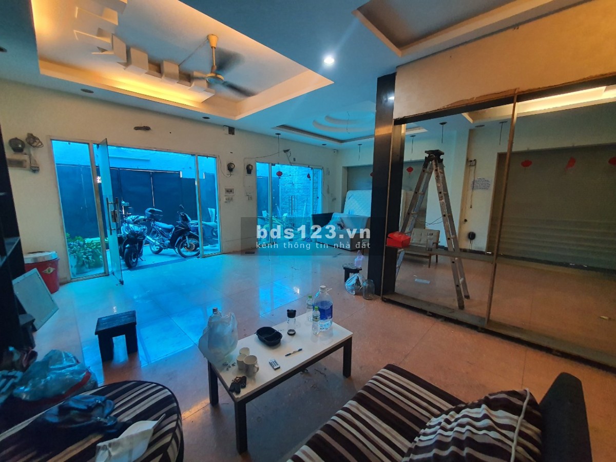 Cho thuê mặt bằng góc 2 mặt tiền diện tích 8x15 hãy nhanh tay