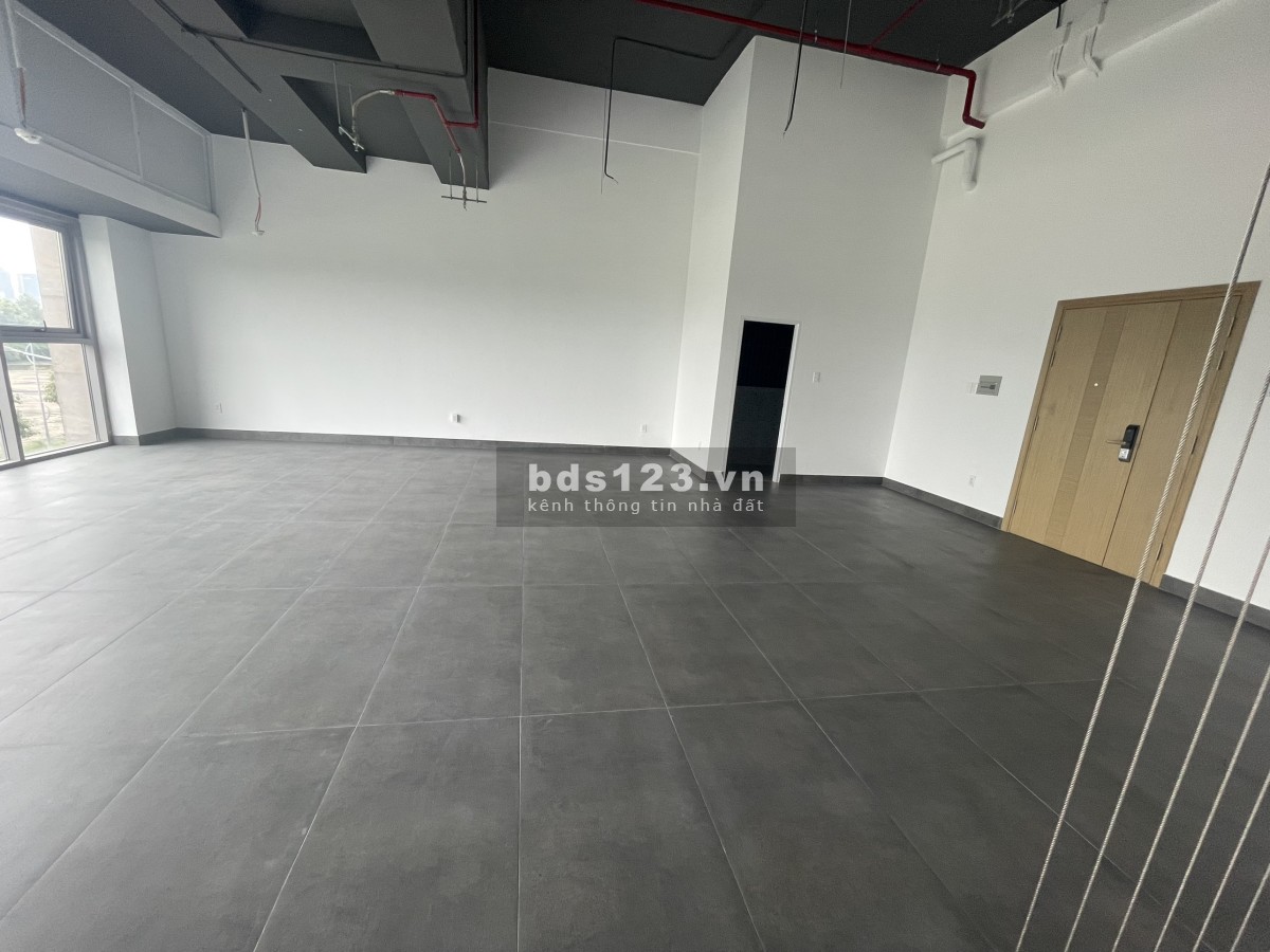 Cho thuê văn phòng, showroom Sarina Sala 4500$ tiện ích xung quanh đầy đủ