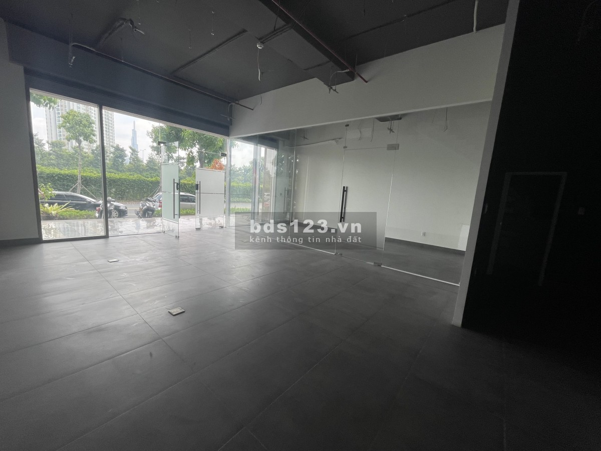 Cho thuê văn phòng, showroom Sarina Sala 4500$ tiện ích xung quanh đầy đủ