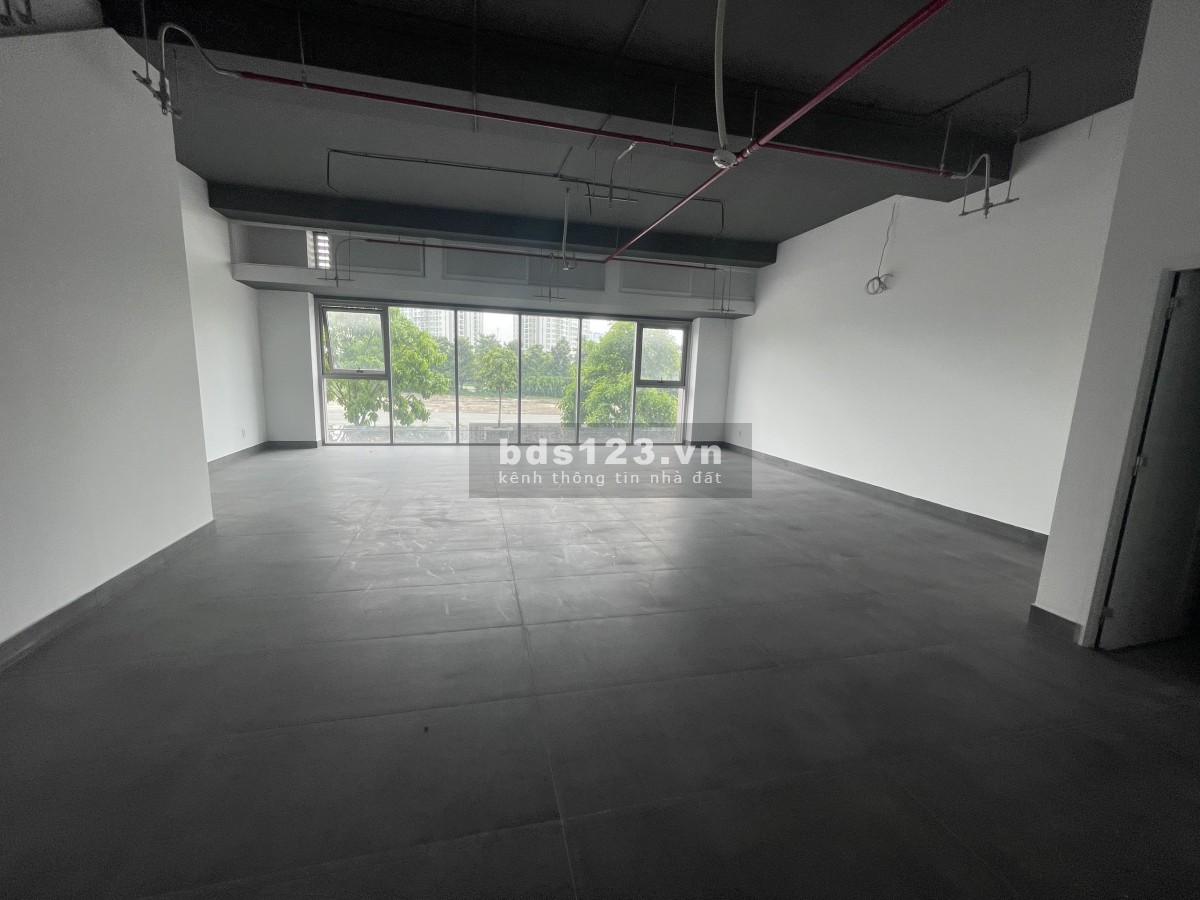 Cho thuê văn phòng, showroom Sarina Sala 4500$ tiện ích xung quanh đầy đủ