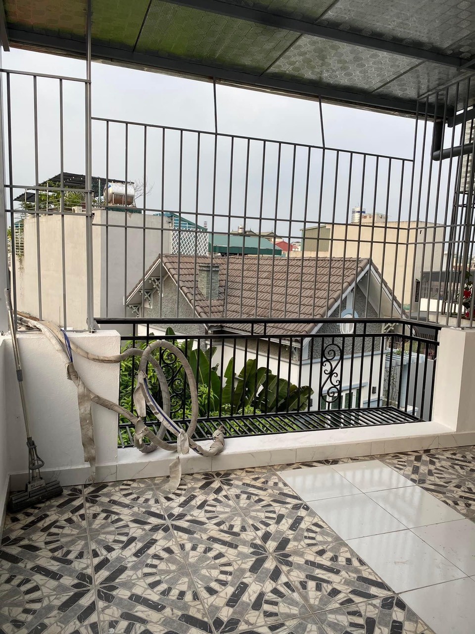Bán nhà Bồ Đề hơn 4 tỷ có ngay nhà siêu đẹp, trung tâm Long Biên lh 0399800761