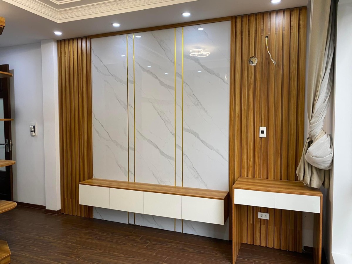 Bán nhà Bồ Đề hơn 4 tỷ có ngay nhà siêu đẹp, trung tâm Long Biên lh 0399800761