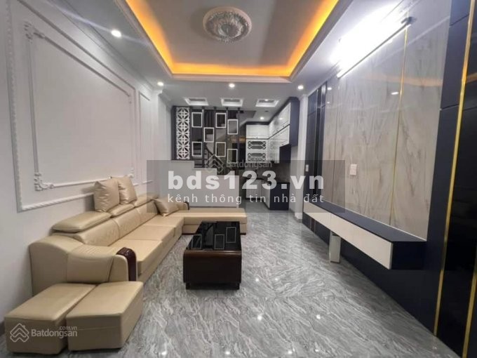 Bán nhà Bùi Xương Trạch Quận Thanh Xuân, ô tô đỗ cửa vào ở được ngay, đúc 5 tầng nhỉnh 4 tỷ