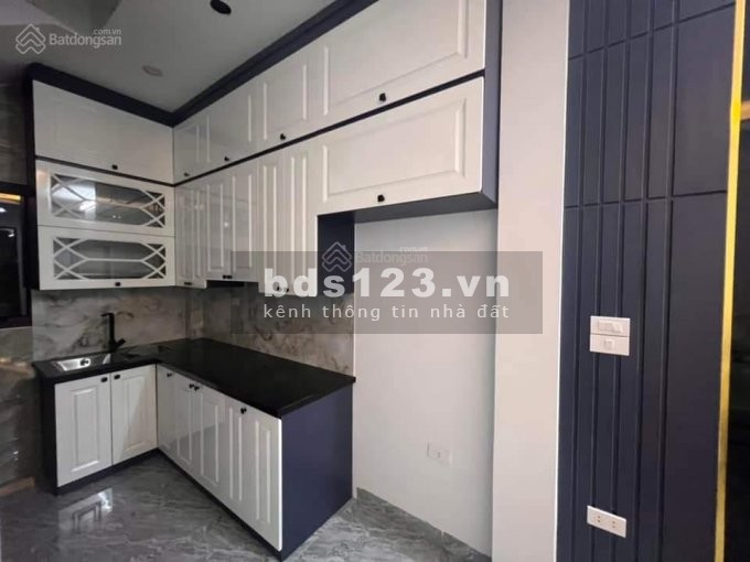 Bán nhà Bùi Xương Trạch Quận Thanh Xuân, ô tô đỗ cửa vào ở được ngay, đúc 5 tầng nhỉnh 4 tỷ