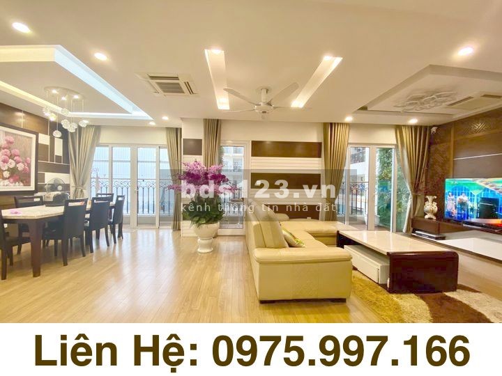 Cần bán nhanh căn hộ đẹp thông dt 140m2 tại Hoà Bình Green City, 505 Minh Khai, HN