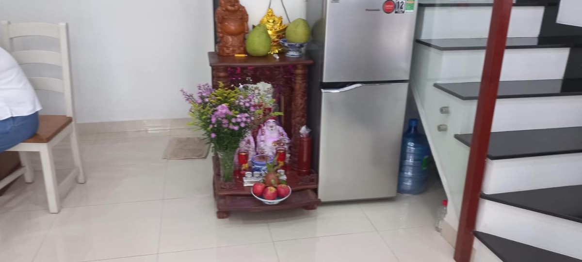 Chủ cần bán gấp trong tháng giảm ngay 500 triệu chỉ còn 6.7 tỷ có ngay mặt tiền Nguyễn Đình Chính