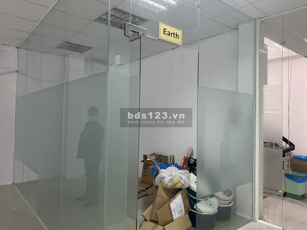 Văn phòng siêu hot siêu rẻ còn đúng sàn 95m2 nằm đoạn 2 chiều đường Võ Văn Tần, Quận 3.
