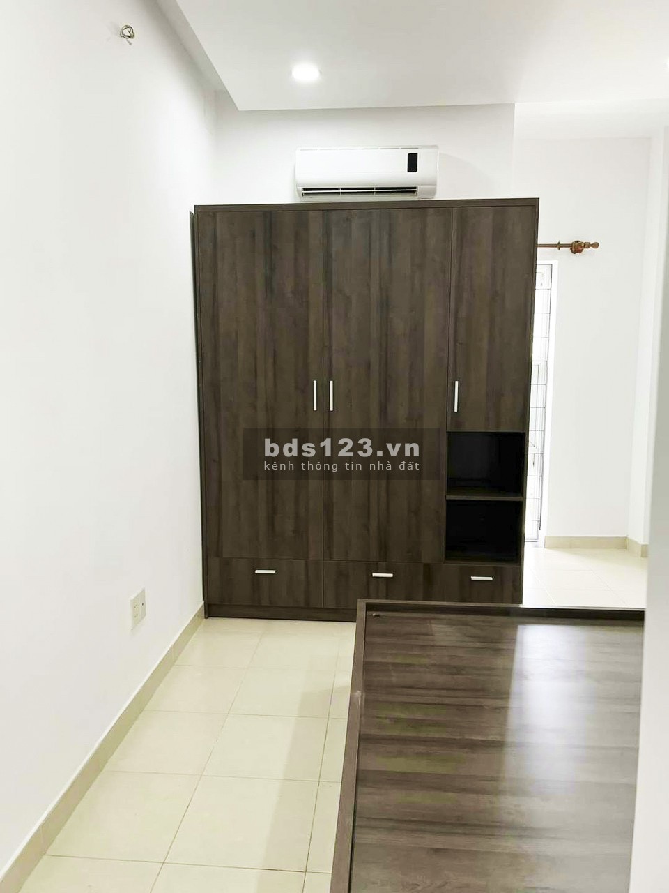 Bán nhà đẹp mặt tiền hẻm xe hơi 861 đường Trần Xuân Soạn, phường Tân Hưng, Quận 7.