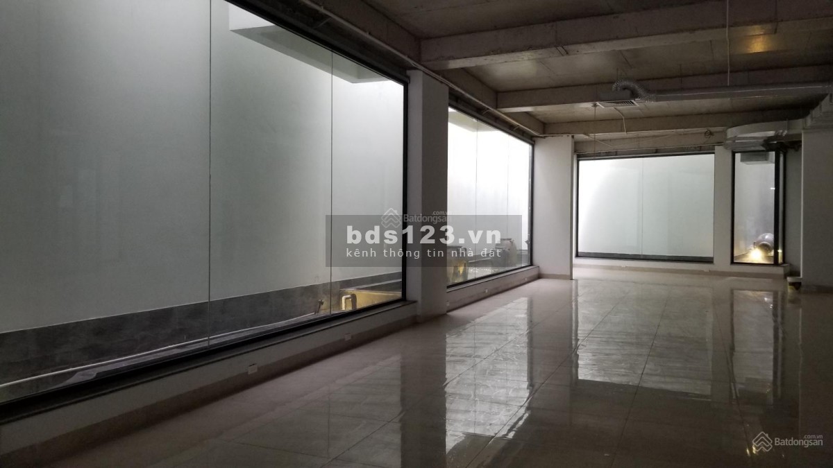 Chính chủ cho thuê văn phòng 172 phố Giáp Bát thương lượng chính chủ