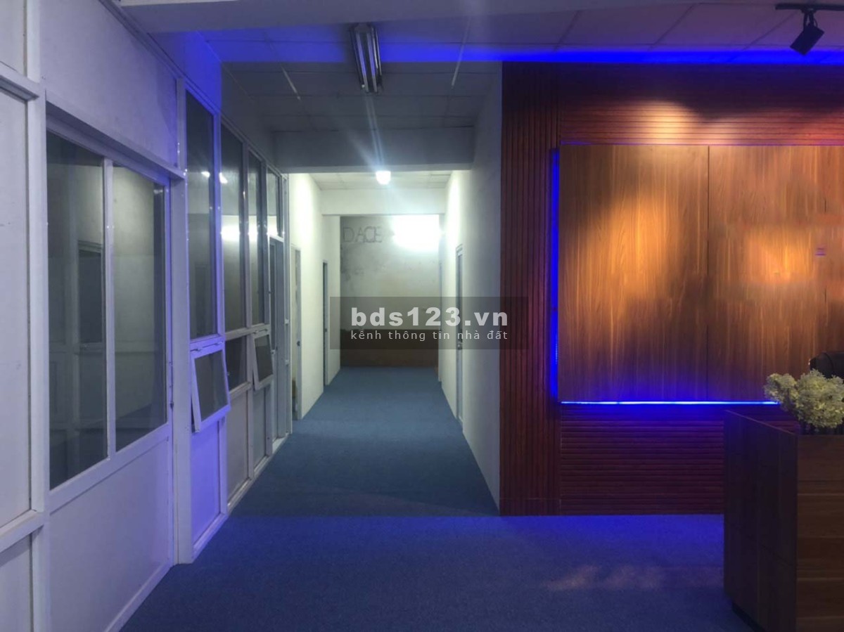 Chính chủ cho thuê văn phòng 80m Quân Long Biên, liên hệ 0932211212