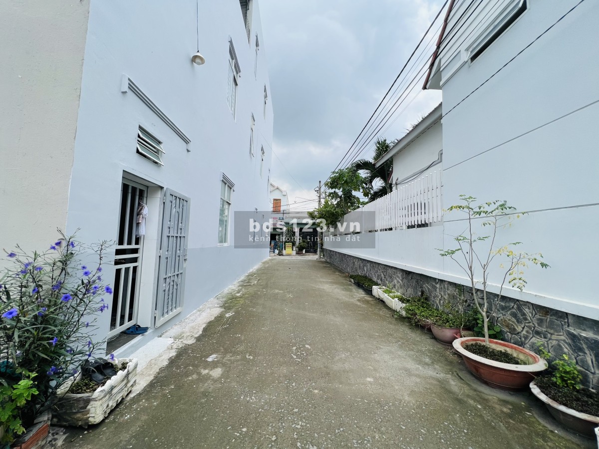 Siêu Phẩm Nhà Chợ Quang Thắng, diện tích 100m², Giá hời chỉ 1,6 Tỷ Đồng có TL
